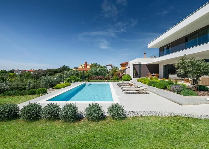 Sealine Villa Póla