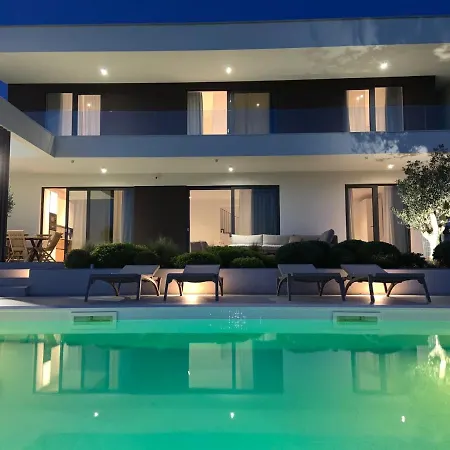 Villa Sealine