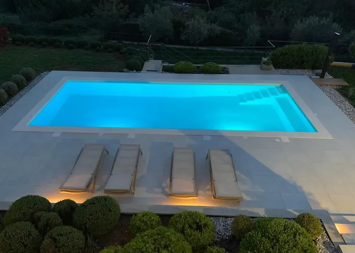 빌라 Sealine 풀라