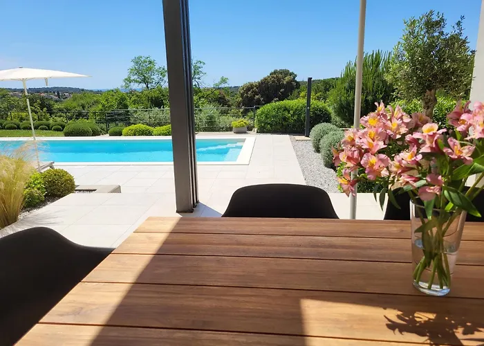 빌라 Sealine 풀라